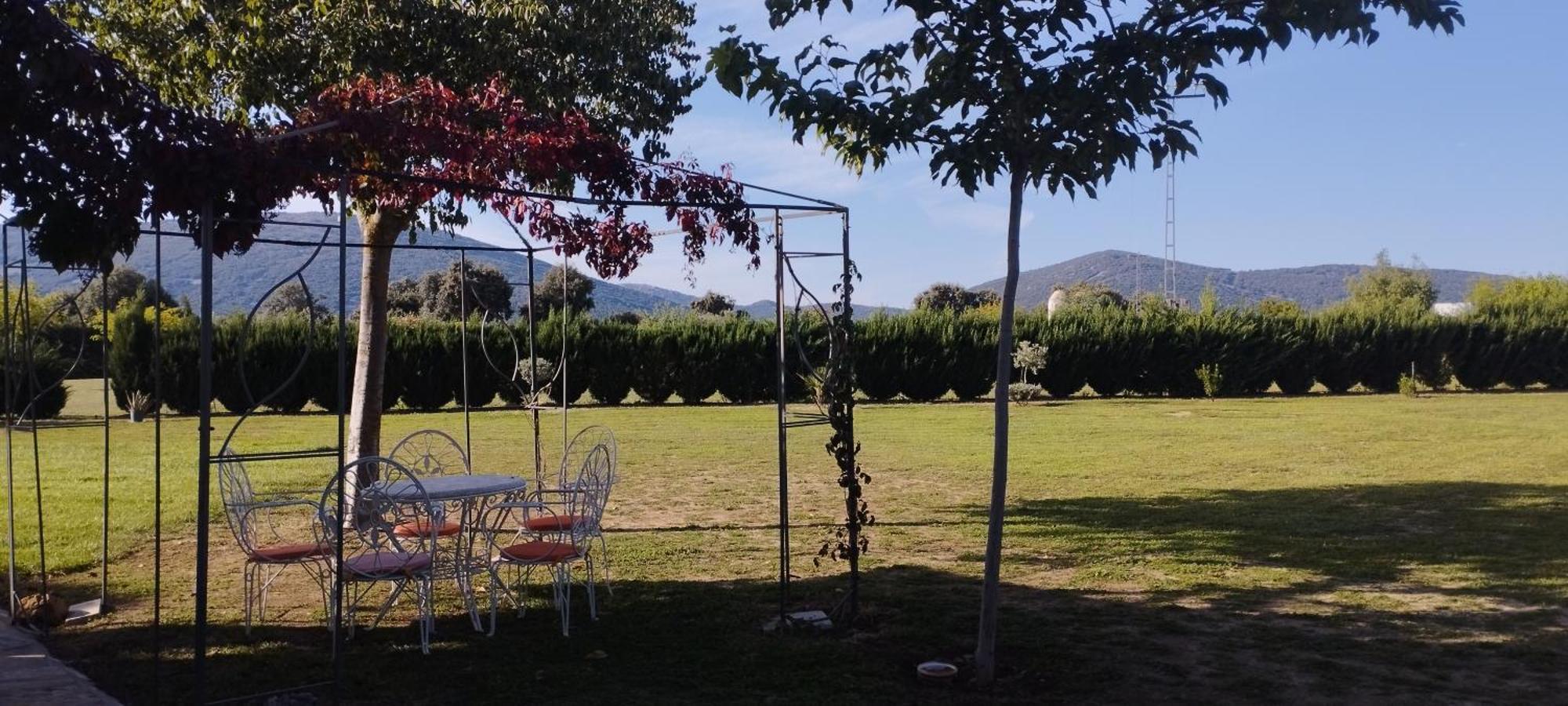 Finca Los Pajaros Cerca De Puy Du Fou Toledo Navahermosa  Eksteriør bilde